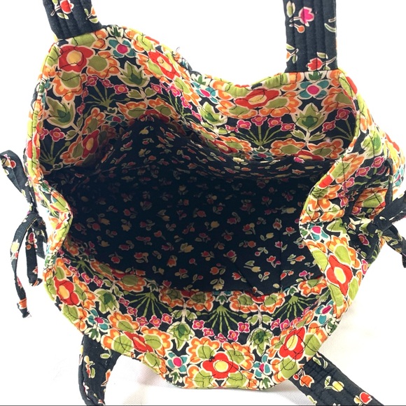 Quilted Floral Tote Bag, Vegan Friendly, Cottage, Prairie. - Picture 5 of 11